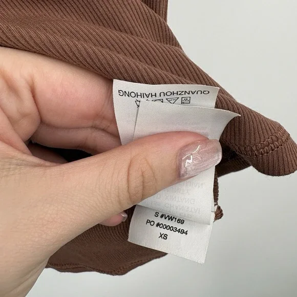 Vuori Pose Fitted Tee Women XSmall Ribbed Cropped Short Sleeve Pilates Yoga Soft - Picture 9 of 10